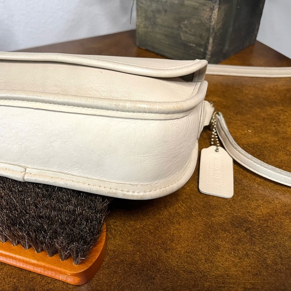 VINTAGE COACH RITCHIE BAG, BONE No. 9937 - Picture 8 of 16